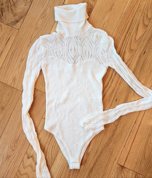 Pretty in Pointelle Bodysuit - Picture 3 of 7